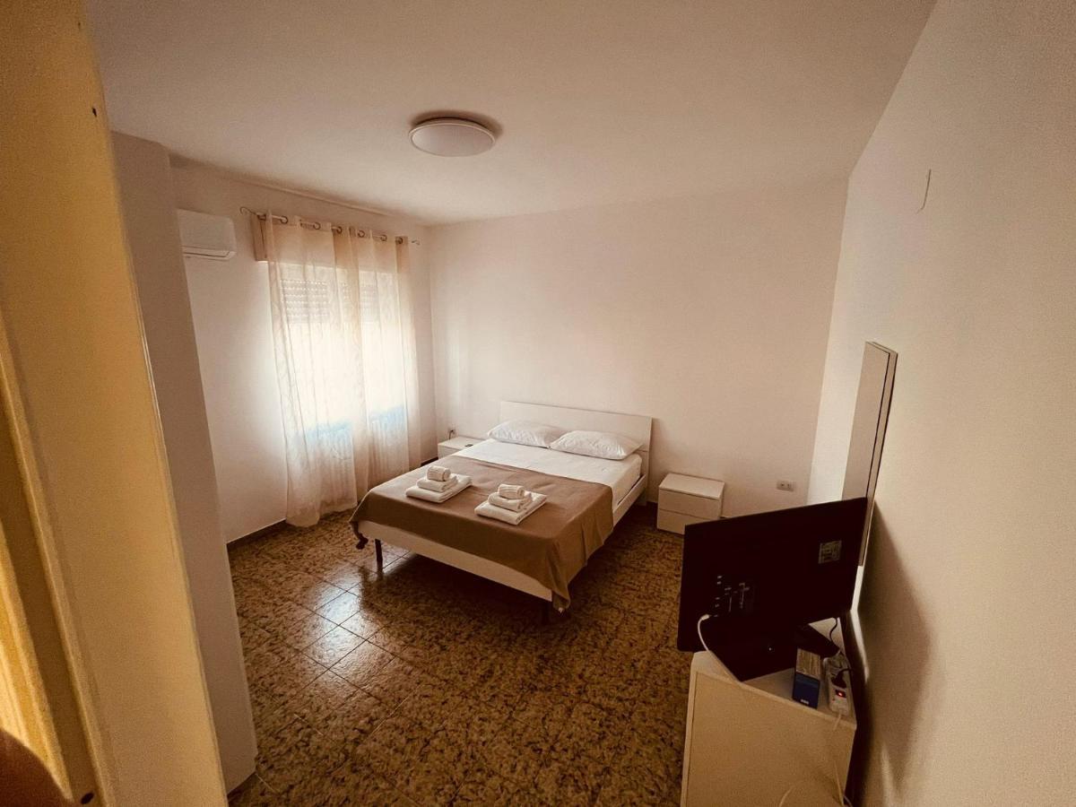 Shuby Home San Pietro Vernotico Exterior foto