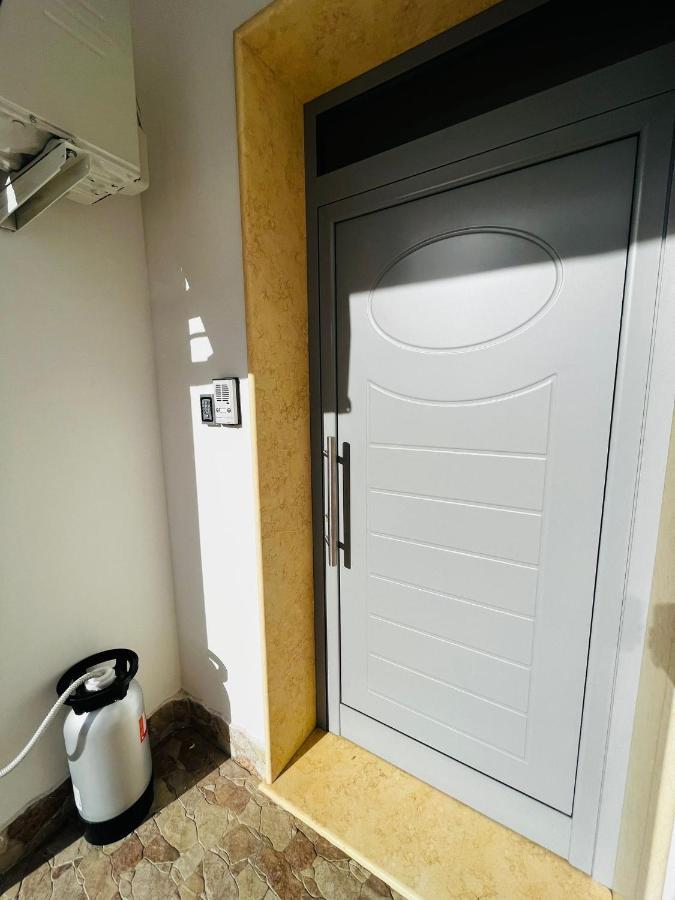 Shuby Home San Pietro Vernotico Exterior foto